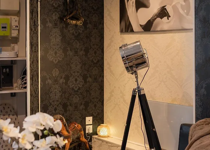 La Parenthese Normande- Balneo - Video Projecteur * Almeneches